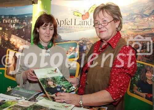 (C) fotodienst/Anna Rauchenberger - Wien 11.01.2007  - Verleihung des Umweltzeichens auf der Ferienmesse. FOTO: Ferienmesse-Stand 'Apfel Land Stubenbergsee'.