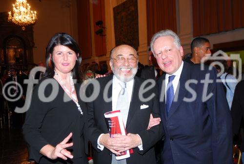 Eröffnung 12. Jazzherbst in Salzburg
LH Gabi Burgstaller, Eröffnungsredner Eddie Palmieri, Jazzherbst-Intendant Jo Kunz
                            