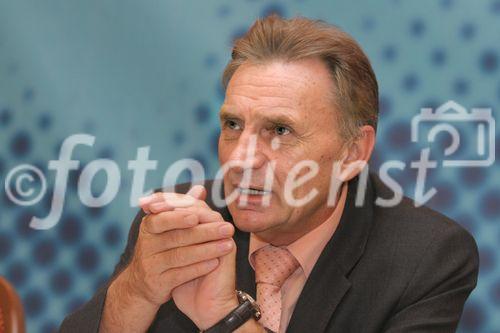 (C) fotodienst/Anna Rauchenberger - Wien 09.10.2006 - Länderübergreifende EU-Forschung zur Erhaltung wertvoller Trinkwassergebiete. FOTO: Dipl.-Ing. Hans Sailer (Betriebsvorstand Wiener Wasserwerke).