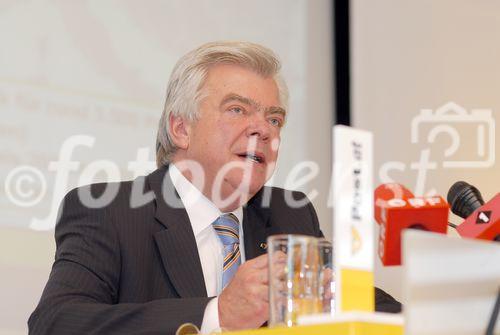 (c) Fotodienst / Gebhart - Österreichische Post mit starkem Halbjahresergebnis 2006 - Foto: Dr. Anton Wais (Generaldirektor, Vorstandsvorsitzender).