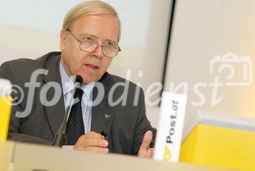 (c) Fotodienst / Gebhart - Österreichische Post mit starkem Halbjahresergebnis 2006 - Foto: Mag. Dr. Rudolf Jettmar (Generaldirektor-Stellvertreter).