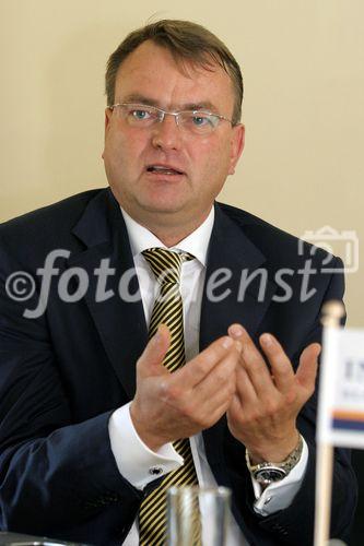 (C) fotodienst/Anna Rauchenberger - Wien 19.06.2006 - ING Real Estate schließt Ost-Immobilienfonds in Rekordzeit - Neuauflage des 'ING Property Fund Central Europe' mit Österreich-Immobilien geplant. FOTO: Dr. Martin Sabelko (Managing Director Central Europe ING Real Estate Investment Management Central Europe, s.r.o.)