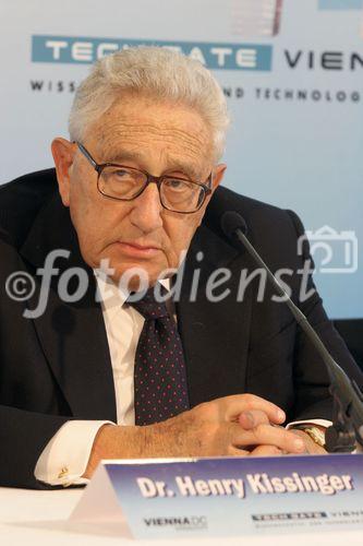 (C) fotodienst/Anna Rauchenberger - Wien 01.06.2006 - Vienna DC feiert 10-jähriges Jubiläum mit der Eröffnung des Tech Gate Towers und präsentiert erstmalig Wiens neue Skyline. FOTO: Dr. Henry Kissinger (Ex-US-Außenminister und Friedensnobelpreisträger).