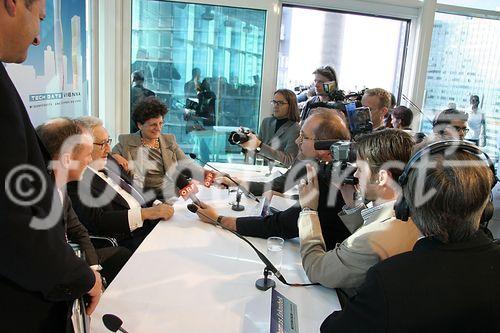 (C) fotodienst/Anna Rauchenberger - Wien 01.06.2006 - Vienna DC feiert 10-jähriges Jubiläum mit der Eröffnung des Tech Gate Towers und präsentiert erstmalig Wiens neue Skyline. 