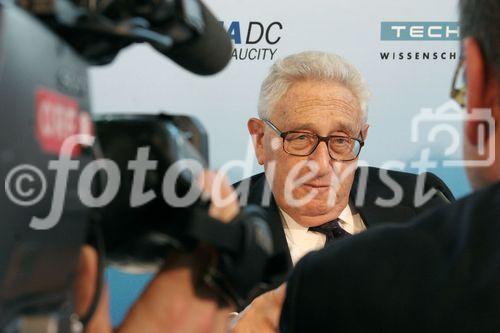 (C) fotodienst/Anna Rauchenberger - Wien 01.06.2006 - Vienna DC feiert 10-jähriges Jubiläum mit der Eröffnung des Tech Gate Towers und präsentiert erstmalig Wiens neue Skyline. FOTO: Dr. Henry Kissinger (Ex-US-Außenminister und Friedensnobelpreisträger).