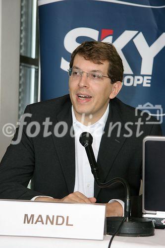 (C) fotodienst/Anna Rauchenberger - Wien 26.05.2006 - SkyEurope konnte die Zahl der Passagiere um 52,8% steigern. FOTO: Christian Mandl (CEO SkyEurope).