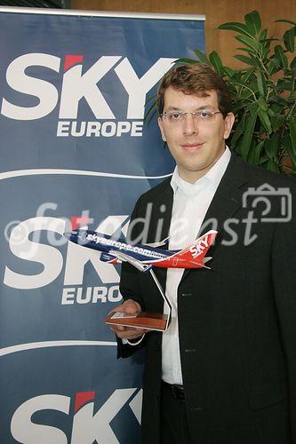 (C) fotodienst/Anna Rauchenberger - Wien 26.05.2006 - SkyEurope konnte die Zahl der Passagiere um 52,8% steigern. FOTO: Christian Mandl (CEO SkyEurope).