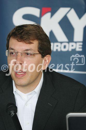 (C) fotodienst/Anna Rauchenberger - Wien 26.05.2006 - SkyEurope konnte die Zahl der Passagiere um 52,8% steigern. FOTO: Christian Mandl (CEO SkyEurope).