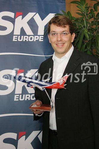 (C) fotodienst/Anna Rauchenberger - Wien 26.05.2006 - SkyEurope konnte die Zahl der Passagiere um 52,8% steigern. FOTO: Christian Mandl (CEO SkyEurope).