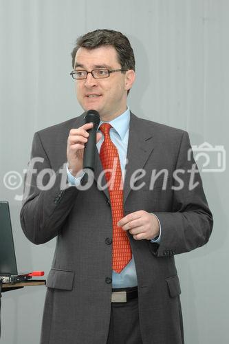 (c) Fotodienst/ Daniel K. Gebhart - Jahres-Pressekonferenz der Gebrüder Weiss GmbH - Foto: Johannes Angerer (Pressestelle)