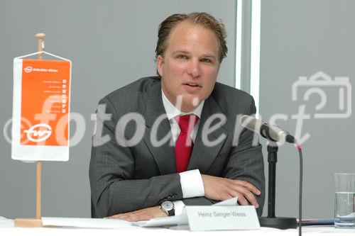 (c) Fotodienst/ Daniel K. Gebhart - Jahres-Pressekonferenz der Gebrüder Weiss GmbH - Foto: Heinz Senger-Weiss.