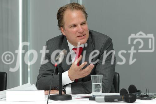 (c) Fotodienst/ Daniel K. Gebhart - Jahres-Pressekonferenz der Gebrüder Weiss GmbH - Foto: Heinz Senger-Weiss.