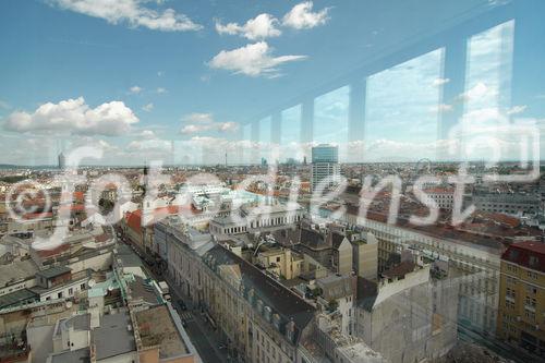 (c) Fotodienst/ Daniel K. Gebhart - Jahres-Pressekonferenz der Gebrüder Weiss GmbH - Foto: Aussicht - Medien-Tower (Wien).