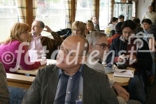 (C) fotodienst/Anna Rauchenberger - Wien 07.05.2006 - 'nedine' ist ein Netzwerk aus vielen europäischen Nachrichtenquellen, das die Zusammenarbeit nichtstaatlicher Nachrichtenagenturen intensivieren soll. Medien- und Unternehmensvertreter aus Österreich, Ost- und Südosteuropa hatten heute Gelegenheit, sich über die Funktionsweise des Netzwerkes zu informieren. 