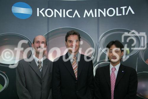 Thomas Zilken (Product Manager Konica Minolta Photo Imaging Österreich), Mag. Marco Harfmann (Leiter Konica Minolta Photo Imaging Österreich), Katsuya Watanabe (Sales und Marketing Manager Konica Minolta Photo Imaging Europe)