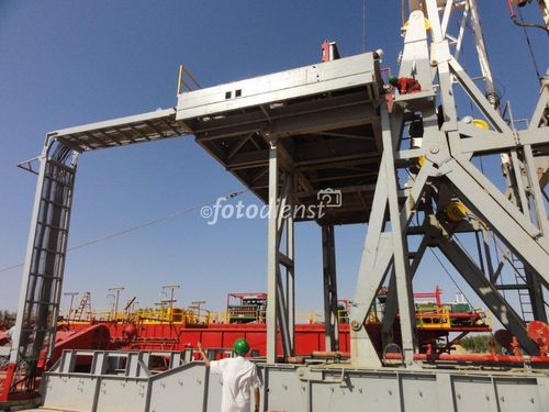 Anfang Juli 2011 schließt das österreich-australische Erdölexplorationsunternehmen ADX Energy seine Vorbereitungen zur geplanten Bohrung in Sidi Dhaher (Tunesien) ab. 