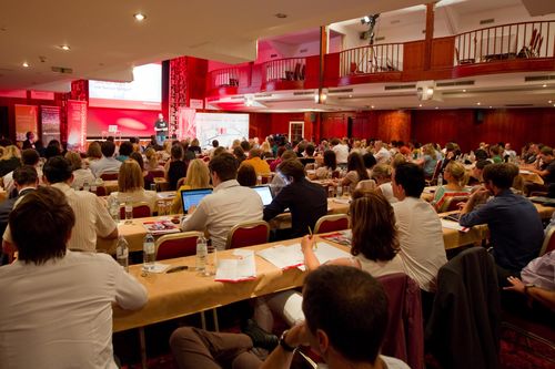 (C) fotodienst.at /Anna Rauchenberger  - Wien, 30.06.2011 – Heute lud die Nachrichtenagentur pressetext zur ersten ‚Best of’-Social Media Convention in Wien ins Hotel Wimberger. Auf dem Business-Meeting präsentierten erfahrene Social Media Experten Trends und Erfolgsbeispiele aus der Welt von Facebook, Twitter & Youtube und gaben praktische Tipps für die Umsetzung von Social Media Projekten.