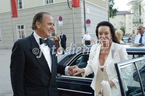 Alexandra Kauka, die Medien-Managerin des Comic-Imperiums von Rolf Kauka besucht in Begleitung von Yvonne Prinzessin von Hessen und Morton Hamill das Salzburg Festival Society Gala Dinner im 