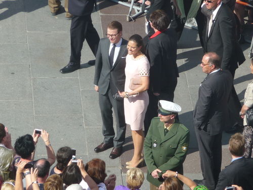 Acht Stationen in zehn Tagen: das war die Social Media Praxis Tour 2011 durch Deutschland. Am 24. Mai war Kronprinzessin Victoria von Schweden in München. pressetext war in der Loge am Marienplatz.