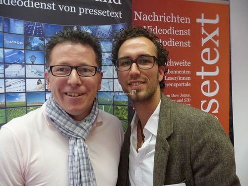 Acht Stationen in zehn Tagen: das war die Social Media Praxis Tour 2011 durch Deutschland. Social Media Coach Alexander Faßbender u Gastreferent Norbert Breitling von Brandfisher am 26. Mai in Bremen.