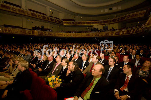 Studenten der FHTW luden zahlreiche Gäste zur Verleihung des Deutschen Preises für Wirtschaftskommunikation. Als Veranstaltungsort diente diesmal der Admiralspalast. (C)Fotodienst/Jan-Paul Kupser