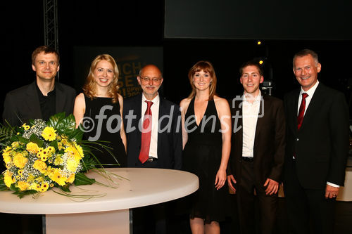 Das Team des Vereins zur Förderung der Wirtschaftskommunikation e.V. im Admrialspalast. (C)Fotodienst/Jan-Paul Kupser