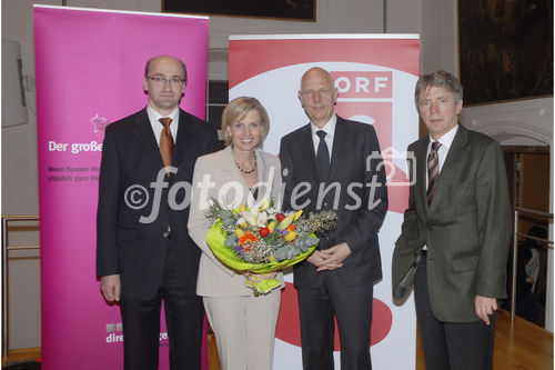 direktanlage.at -Zukunftsforum mit Matthias Horx- der Wandel zur Wissensökonomie. FOTO v.li: Ernst Huber (Vorstandsvorsitzenden der direktanlage.at) ,Romy Seidl (ORF Landesstudio Salzburg), Matthias Horx (Zukunftsinstitut Horx GmbH),  Prof. Siegbert Stronegger (ORF-Landesdirektor Salzburg) (C)Fotodienst/Manfred Siebinger