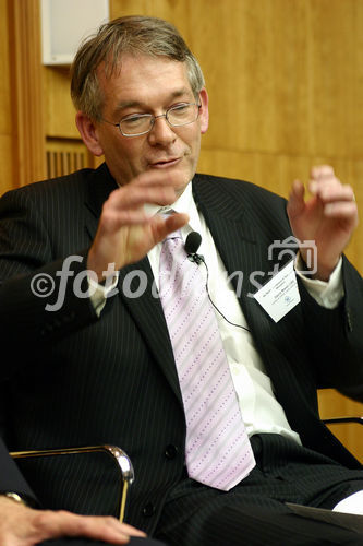 Wirtschaftliche und politische Herausforderungen für Deutschland, Großbritannien und Europa. FOTO: David Marsh CBE, Chairman, London & Oxford Capital Markets plc. (C)Fotodienst/Klaus Henning