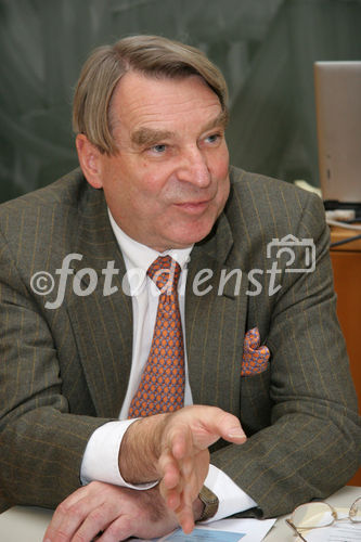 (C) Fotodienst/Anna Rauchenberger - 30.11.2007 - Wien - Österreichische Gesellschaft für Probiotische Medizin: Forschungserfolg bei Probiotika. FOTO: o.Univ. - Prof. Dr. Günter J. Krejs (Universitätsklinik für Innere Medizin, Medizinische Universität Graz)