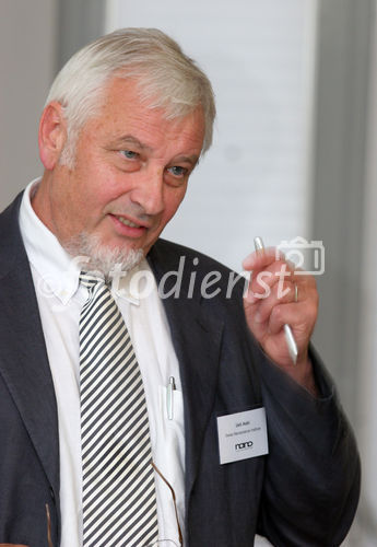 (C) Fotodienst/Anna Rauchenberger - Wien 02.07.2007 - When size matters! Nanowissenschaften und Nanotechnologien - Aktuelle Ausschreibungen 2007. FOTO: Ueli Aebi (M.E. Müller Institut für Strukturbiologie, Biozentrum, und Swiss Nanoscience Institute, Universität Basel, Schweiz)