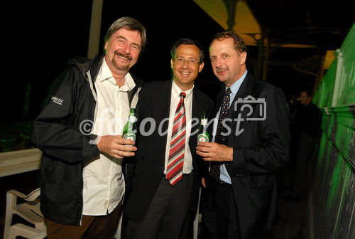 Mitte: Mag. Gerhard Manner, Marketingleiter Brau Union Österreich

Rechts: Dipl.Ing. Dr. Markus Liebl, Vorstand Brau Union Österreich 