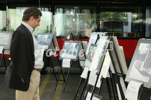 (C) Anna Rauchenberger - Wien 24.05.2007 - Heute wurde der Transport Media Award Mai 2007, eine Initiative der Plattform Out of Home Austria, der Gewista, 3M und buswerbung.at, verliehen. FOTO: Juroren.