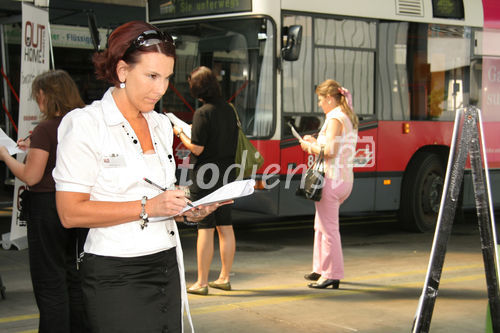 (C) Anna Rauchenberger - Wien 24.05.2007 - Heute wurde der Transport Media Award Mai 2007, eine Initiative der Plattform Out of Home Austria, der Gewista, 3M und buswerbung.at, verliehen. FOTO: Juroren.