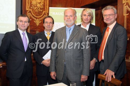 (C) fotodienst/Anna Rauchenberger - Wien 07.03.2007  - Rauchen: ÖsterreicherInnen laut OGM für Information statt Verbot. FOTO v.l.: Toni Mörwald (Gastronom), Wolfgang Bachmayer (GF OGM), Dr. Manfred Ainedter (Rechtsanwalt), Leo Hillinger (Winzer), Dr. Stefan Gergely (Gastronom).