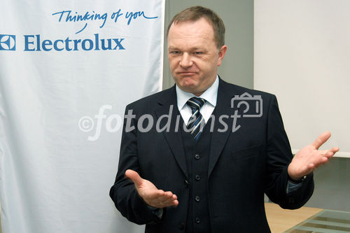(C)fotodienst/Mag. Daniel Katzinger - Wien 19.02.2007Pressekonferenz Electrolux Hausgeräte GmbH - Jahresergebnisse 2006Foto: Alfred Janovsky (Geschäftsführer der Electrolux Hausgeräte GmbH Österreich)