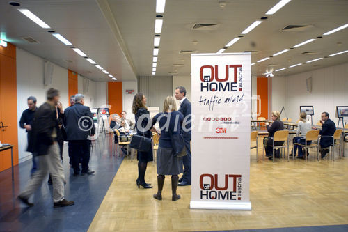 Monatliche Auszeichnung der besten Verkehrsmittelkampagne Österreichs. Foto: Die Juroren bei der Wahl des Traffic Awards im Jänner.                                                                                            