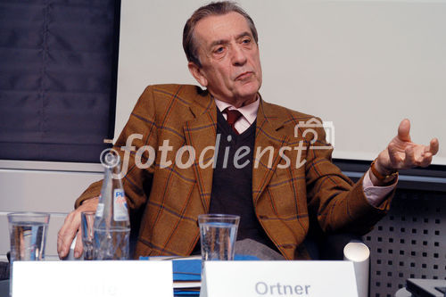 (C)fotodienst/Mag. Daniel Katzinger - Wien 20.11.2006Wirtschaftskompetenz auf dem Prüfstand Präsentation der brisanten Ergebnisse einer aktuellen BildungsstudieFoto: Univ.-Prof. Dr. Dr. Gerhard E. Ortner (Vorstandsvorsitzender Kuratorium Wirtschaftskompetenz für Europa e.V.)