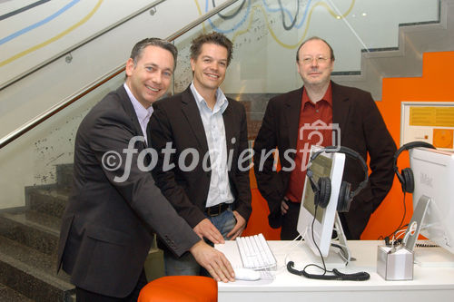 Musik tanken im Klangmuseum. Foto v.li.:  Simon K.Posch (Direktor, Geschäftsführer - Haus der Musik); Uwe Hofer (Managing Partner - Exocet interact); Walter Gröbchen (GF Monkey)                                                                