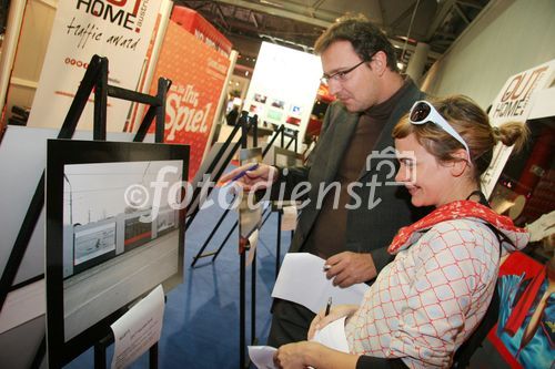 (C) fotodienst/Anna Rauchenberger - Wien 28.09.2006 - Traffic Award:  Preisverleihung zur besten Verkehrsmittelkampagne Österreichs . FOTO: Jury bei der Bewertung der eingereichten Projekte.