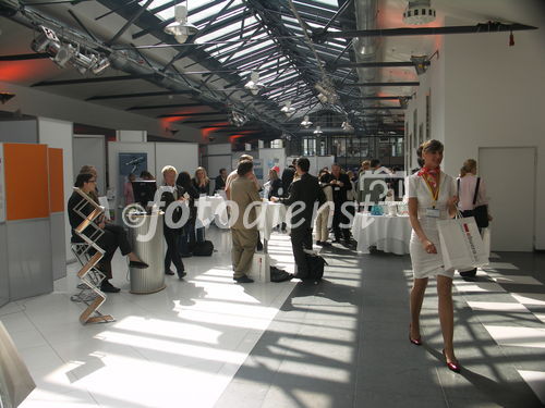 Ausstellungsräume im Hotel Estrel beim Fachjournalisten-Kongress des DJFV in Berlin.