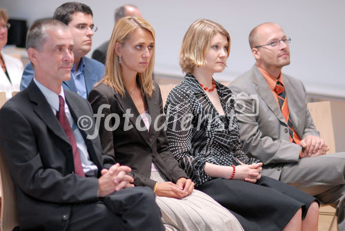 (c) Fotodienst / Daniel K. Gebhart - Verleihung des TGB-Wissenschaftspreises 5.000 Euro für wissenschaftliche Arbeiten zum Thema Umweltschutz- FOTO: Preisträger.