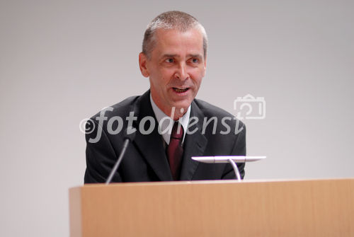 (c) Fotodienst / Daniel K. Gebhart - Verleihung des TGB-Wissenschaftspreises 5.000 Euro für wissenschaftliche Arbeiten zum Thema Umweltschutz- FOTO: Otmar Pribitzer.