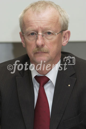 Atel Bilanz-Medienkonferenz. Bild: Kurt Baumgartner, Leiter Financial Services, Aare-Tessin AG für Elektrizität (Atel)