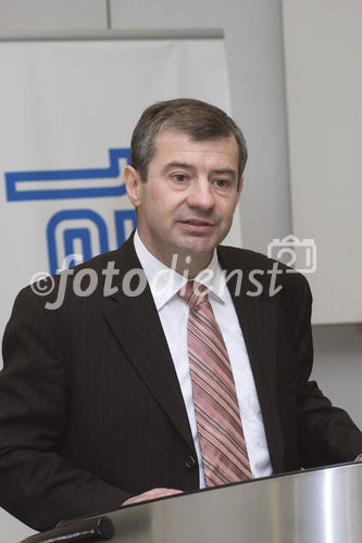 Atel Bilanz-Medienkonferenz. Bild: Giovanni Leonardi, CEO (Chief Executive Officer), Aare-Tessin AG für Elektrizität (Atel)