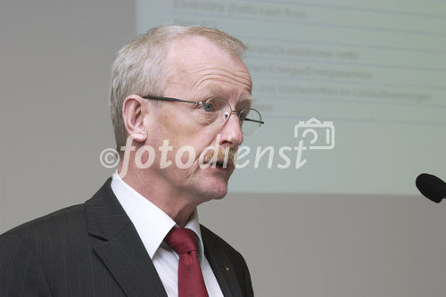 Atel Bilanz-Medienkonferenz. Bild: Kurt Baumgartner; Leiter Financial Services, CFO, Aare-Tessin AG für Elektrizität (Atel)