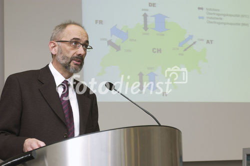 Atel Bilanz-Medienkonferenz. Bild: Herbert Niklaus, Leiter Energie Schweiz, Bilanzmedienkonferenz, Geschäftsjahr 2005, Aare-Tessin AG für Elektrizität (Atel)