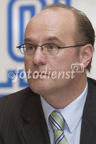 Atel Bilanz-Medienkonferenz. Bild: Martin Bahnmüller, Leiter Corporate Communications, Pressechef, Aare-Tessin AG für Elektrizität (Atel)