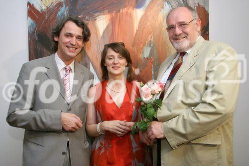 (C) fotodienst/Anna Rauchenberger - Wien 23.06.2006 - 15 Jahre Temmel, Seywald & Partner im Kunstraum in den Ringstraßengalerien. Foto: Dr. Wilfried Seywald, Mag. Monika Seywald und Dr. Gottfried Marckhgott (Österr. Parlament).