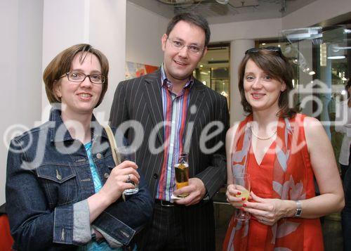 (C) fotodienst/Anna Rauchenberger - Wien 23.06.2006 - 15 Jahre Temmel, Seywald & Partner im Kunstraum in den Ringstraßengalerien. Foto: Modeproduzent Christian Fend mit Frau und Monika Seywald.