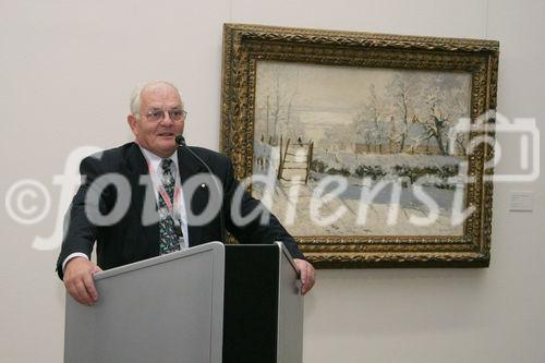 Zahlreich erschienen Prominenz und VIPs zum traditionellen WIHAST-Treffen, zu welchem Mag. Peter Weinhäupl, GF des Leopoldmuseums lud. Bild: Dkfm. Dr. Siegfried Sellitsch. Fotografin: Anna Rauchenberger